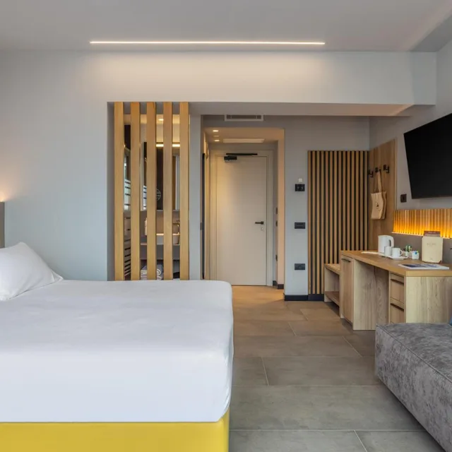 غرفة ديلوكس بسرير مزدوج بشرفة، Hotel Garda 7/10
