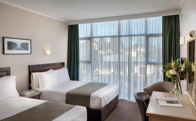 غرفة قياسية بسرير مزدوج، Rydges Rotorua 1/3