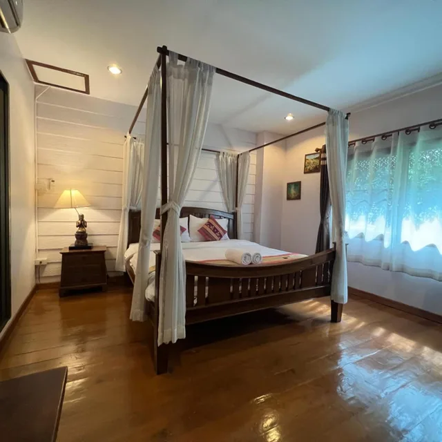 غرفة كبيرة بسرير مزدوج، Pha Thai House 3/5