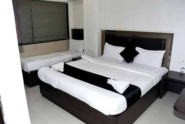 Standard, Double Bed, Kamran Residency 3/10