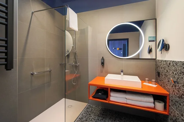 Standard, Double Bed, Chaise Lounge، ibis Styles Katowice Airport 2/2