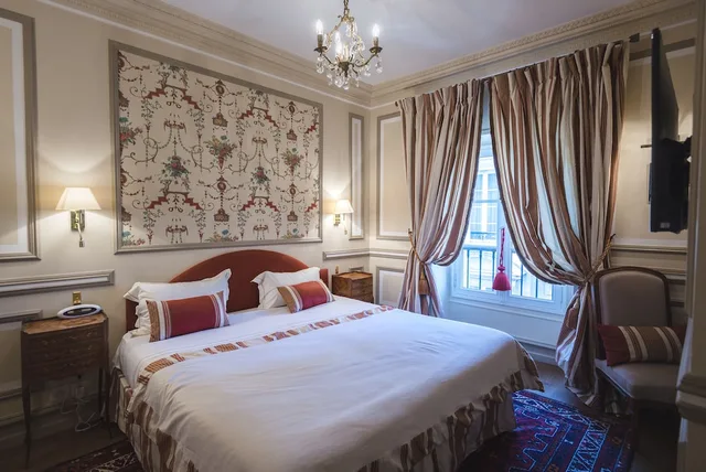 غرفة كلاسيكية، Victor Louis Villa 2/2