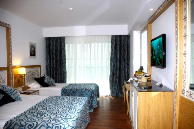 Room, Double or Twin Bed, Side Sea View، Crystal Waterworld Resort and Spa 2/6