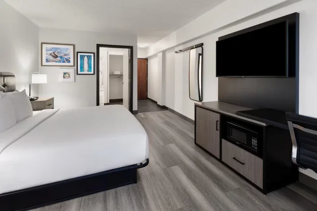 Standard, King Bed, Extra Floor Space، La Quinta Inn & Suites Washington DC-Capital/NoMA 6/8