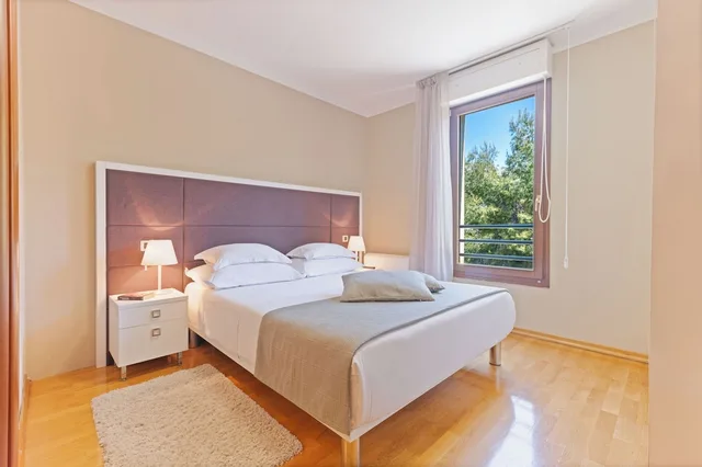 2 Bedrooms, Superior, Apartment, 2 King Beds, Balcony, THE RESIDENCE 1/5