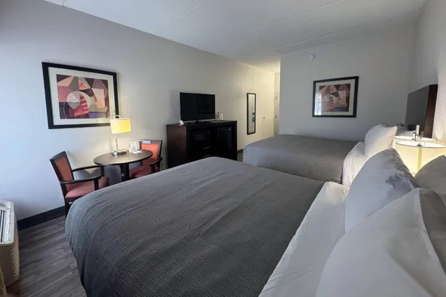 غرفة داخلية رباعية بسريرين كوين، Quality Inn Chattanooga Hamilton Place 3/7
