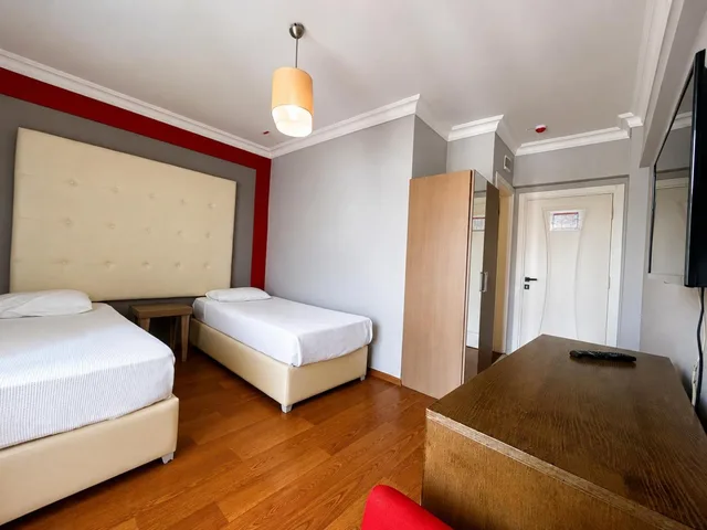 Standard, Twin Beds, Moringa 1/4