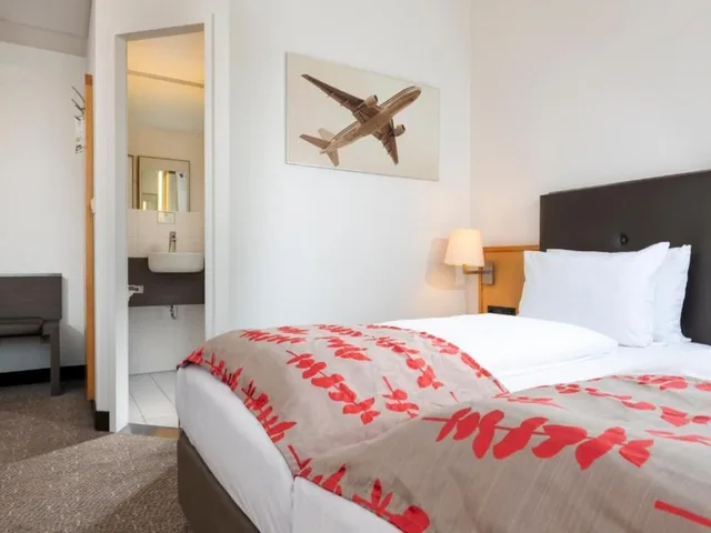 غرفة قياسية بسرير مزدوج، Holiday Inn Frankfurt Airport Neu Isenburg 1/4