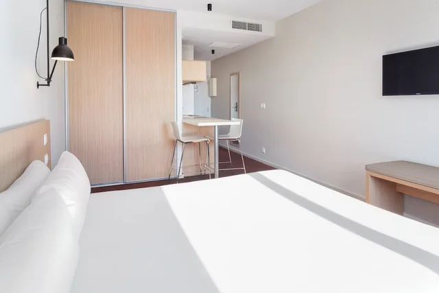 غرفة بسرير كوين، B&B HOTEL Barcelona Sant Cugat 3/7