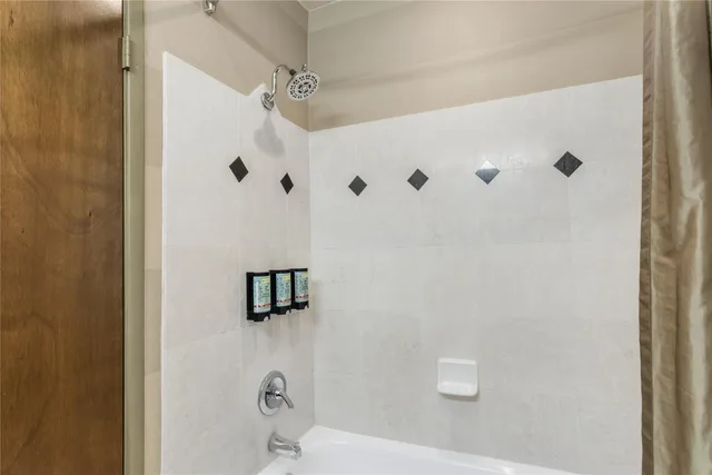 غرفة بسريرين كوين بشرفة، Best Western Plus Brookside Inn 8/8