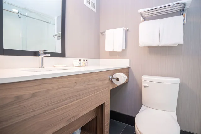 غرفة قياسية بسريرين كوين، Sandman Hotel Edmonton West 5/5
