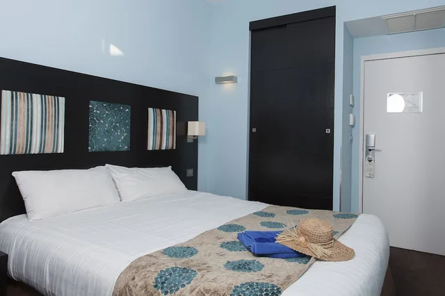 Superior, Queen Bed, Side Sea View, High Floor، BAPTISTIN 1/4