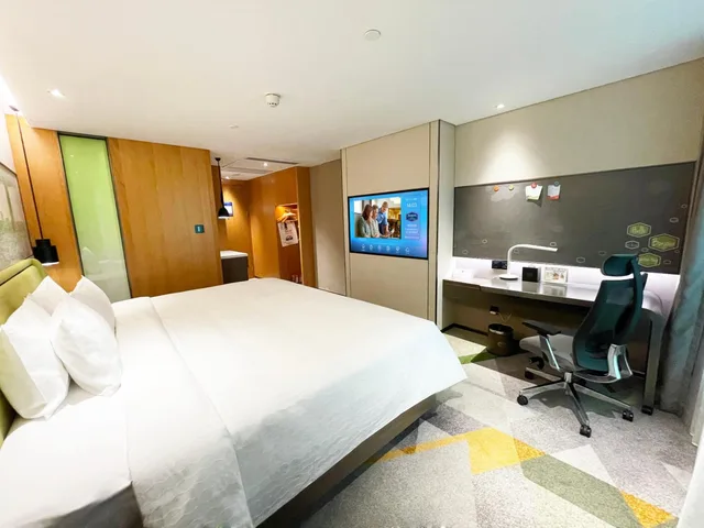 غرفة ديلوكس بسرير كينج وسرير كوين، Hampton by Hilton Guangzhou Tianhe Sports Center 3/10