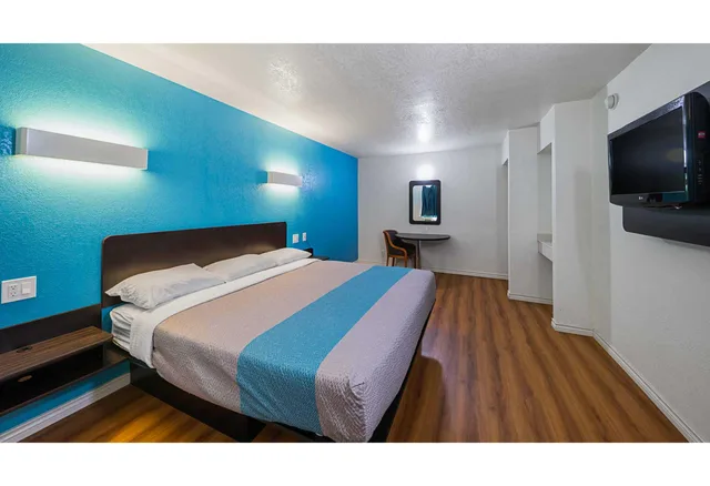 غرفة بسرير كينج للمدخنين، Motel6 Grand Prairie, TX - Interstate 30 3/4