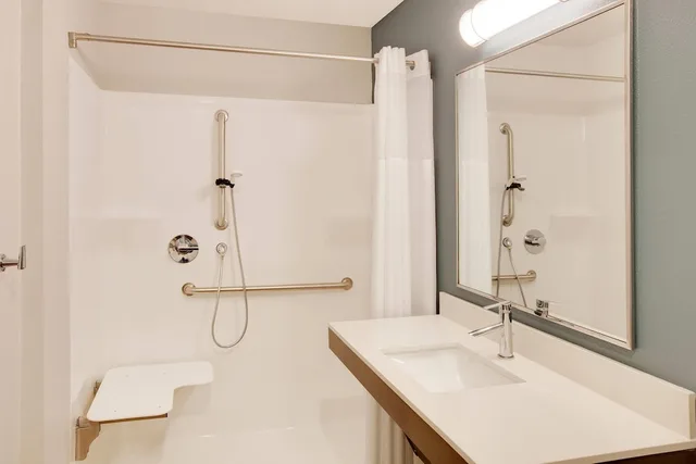 غرفة قياسية بسرير كوين، WoodSpring Suites Houston Northwest 4/5