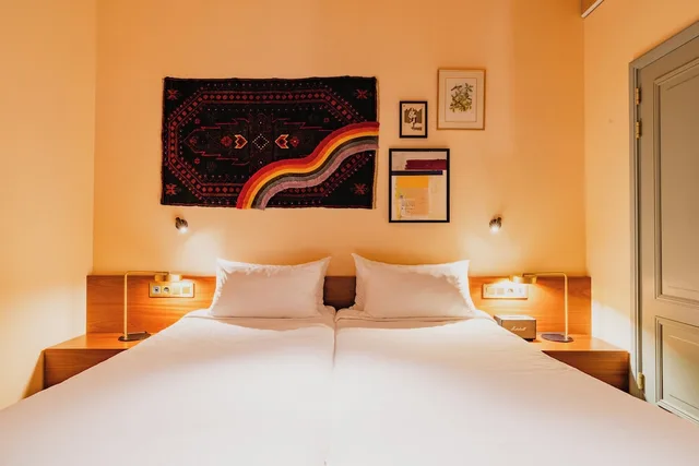 Economy, Double or Twin Bed, No Window، Hotel Mercier 1/10