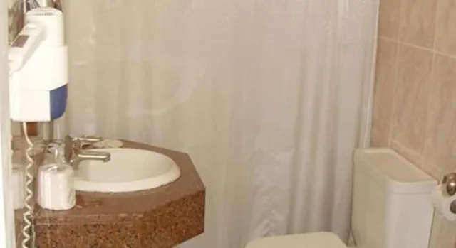 غرفة قياسية، Hotel Klee 3/4