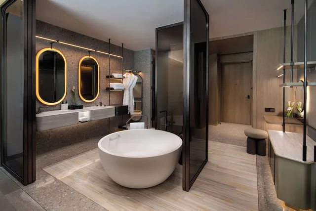 غرفة كلاسيكية بسريرين مزدوجين بإطلالة على البحيرة، Intercontinental Huzhou Taihu South By Ihg 2/4