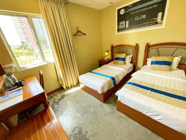 Suite, Triple, Oyo 517 Aladdin Hotel 1/2