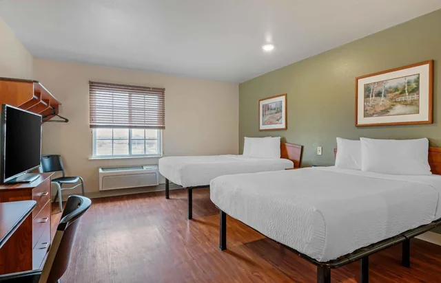 Room, 2 Double Beds, Extended Stay America Select Suites - Indianapolis - Greenwood 2/7