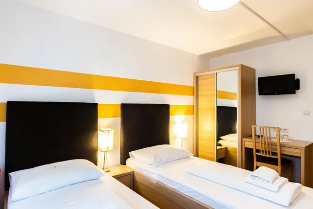 غرفة قياسية مفردة، Lenas Donau Hotel 4/8