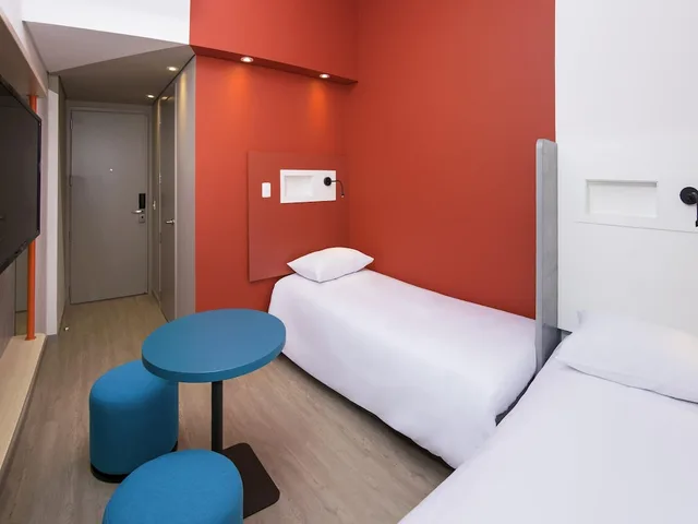 غرفة قياسية بسريرين منفصلين، Ibis Budget Medellin Itagui Metro 2/6
