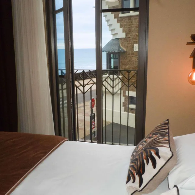 Classic, Double Bed, Side Sea View, Mercure St Malo Front de Mer Hotel 5/9