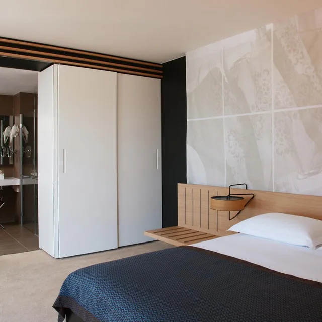Suite, King Bed, Garden View, Lone Hotel by Maistra Collection 6/8