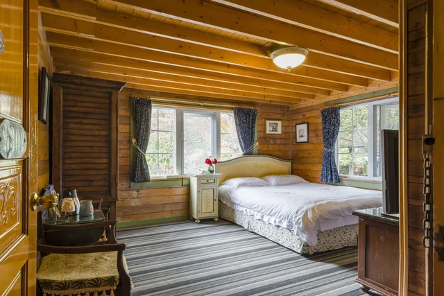 Classic, King Bed, Cingjing Hanging Garden 2/2