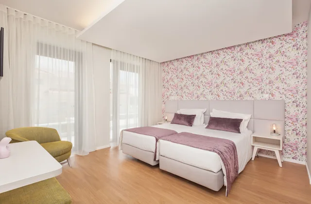 غرفة بسرير مزدوج، Essence Inn Marianos 4/6