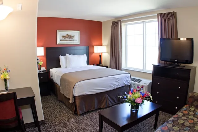 Efficiency, Suite, Queen Bed, Accessible، Mainstay Suites Rapid City, SD 3/4