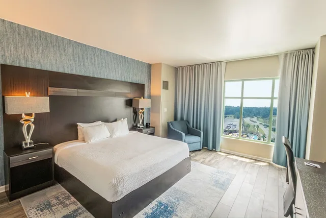 غرفة بريميير بسرير كينج، Hollywood Casino Gulf Coast 1/1