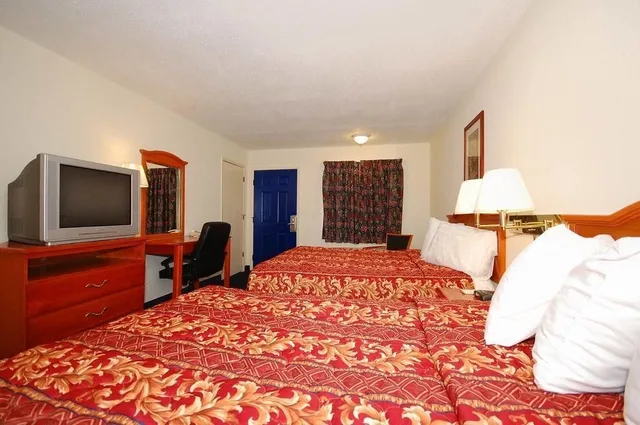 غرفة قياسية بسريرين كوين، Days Inn By Wyndham Ku Lawrence 6/10