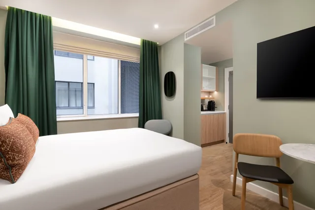 غرفة بسرير مزدوج، The Lincoln Suites 1/2