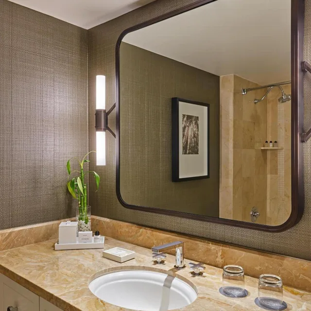 غرفة سوبيريور بسرير كينج، The Whitley A Luxury Collection Hotel Atlanta Buckhead 3/5