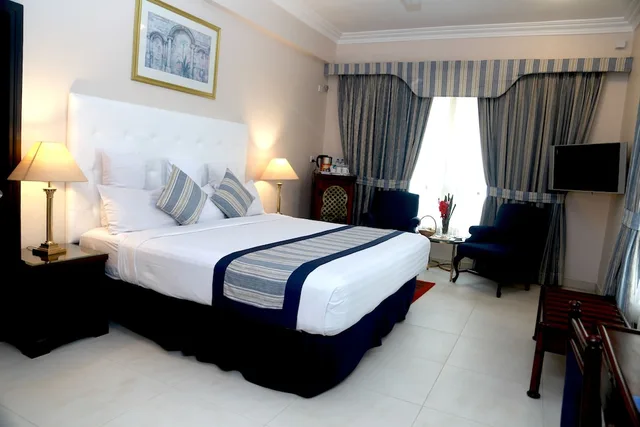 Executive, Studio, Suite, King Bed, Beach Luxury 1/1