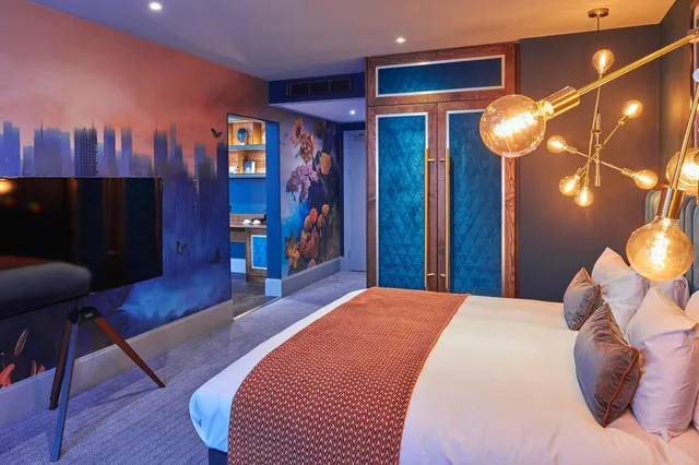 جناح سيغنتشر، Malmaison Liverpool 4/10