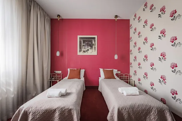 غرفة بسريرين منفصلين، Moon Garden Art Hotel 1/4