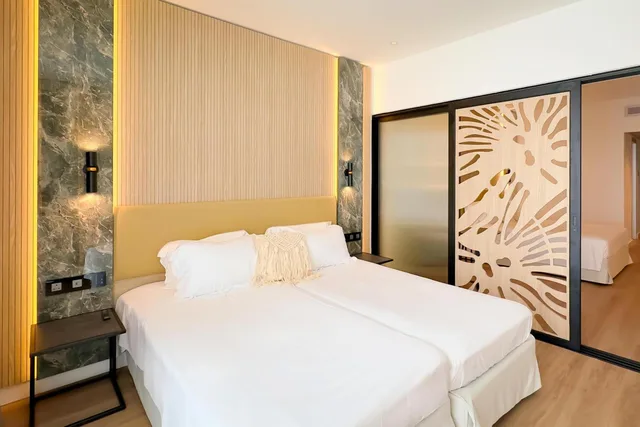Superior, Family, Quadruple, Side Sea View، Cavo Maris Beach Hotel 9/10