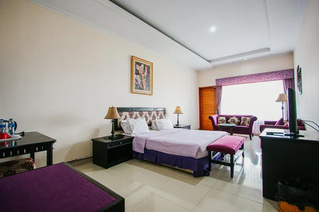 غرفة تنفيذية بسرير مزدوج مع أريكة، Bukit Alamanda Resort 1/1