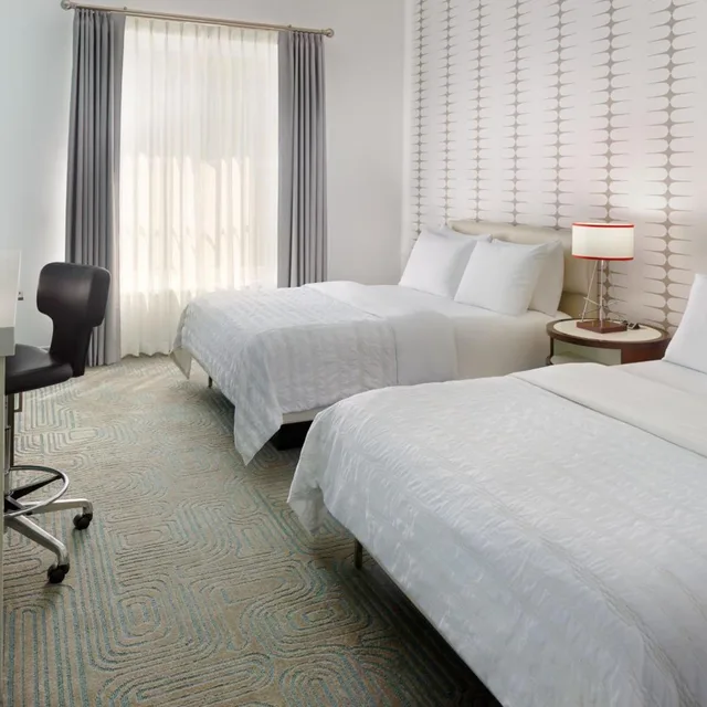 غرفة بسريرين كوين، Le Meridien Tampa, The Courthouse 4/10