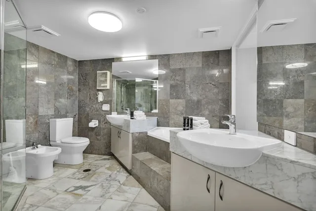 3 Bedrooms, Tower, Premium, 1 Queen and 3 Single Beds, Ocean View، Catalina Resort 10/10