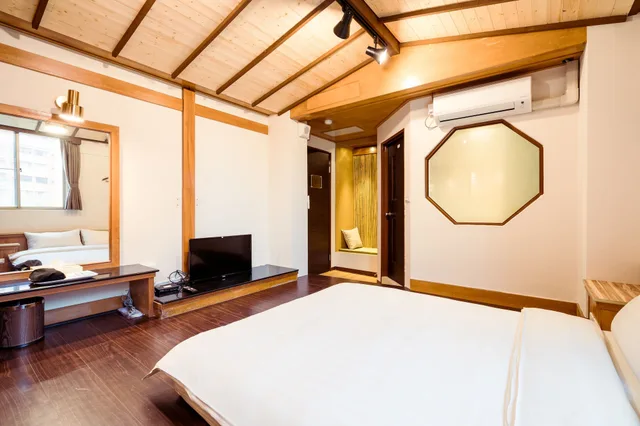 Signature, Double Bed, Tainan Inn 5/7