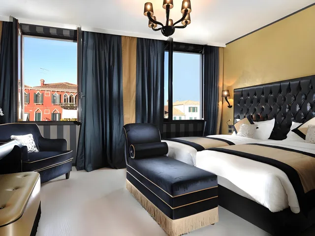 جناح بسرير مزدوج مع أريكة، Carnival Palace Hotel 1/1