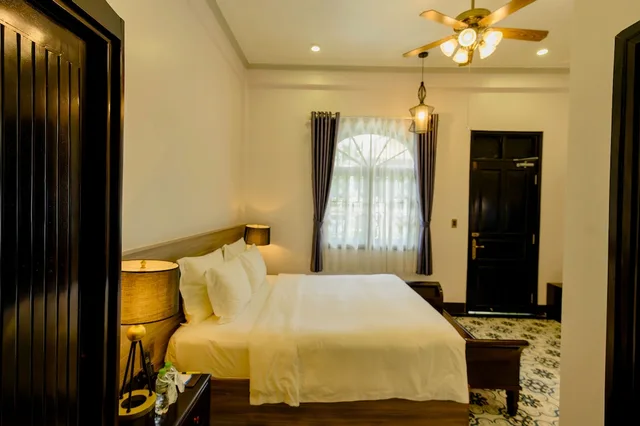 غرفة ديلوكس بسرير كينج بإطلالة على الحديقة، Can Tho Eco Resort 2/3