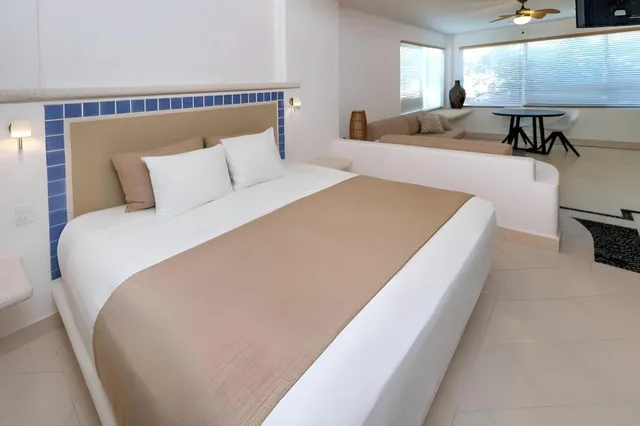 جناح جونيور بسرير كينج، Las Villas Akumal 1/4