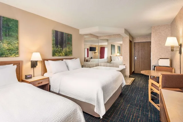 جناح بسرير كوين، Days Inn by Wyndham Hurley 1/6