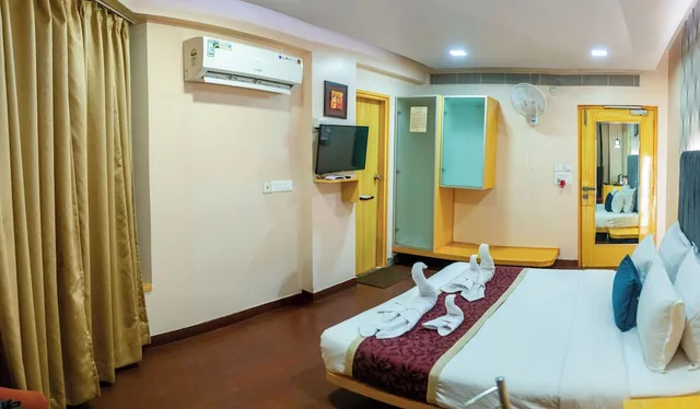 Super, Deluxe, Double Bed، OYO 9542 the Blue Heaven Banipark 4/10