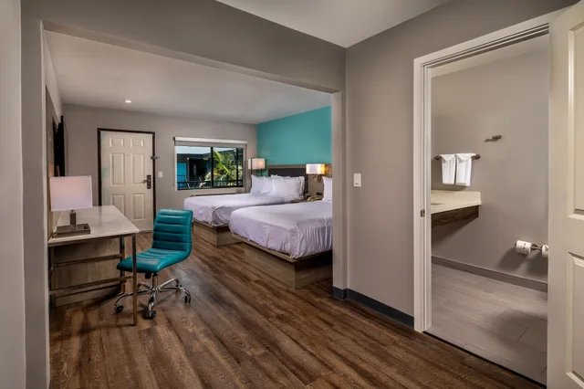غرفة قياسية بسريرين كوين، Travelodge By Wyndham LAX South 4/10