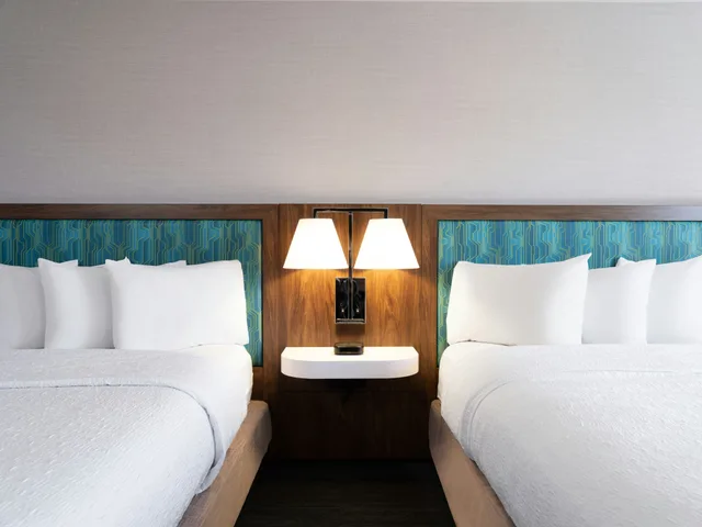 Room, 2 Queen Beds, Hampton Inn & Suites Boise-Meridian 2/3